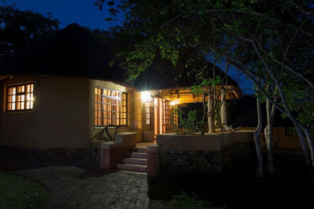 Milima Big 5 Safari Lodge Hoedspruit Exterior photo