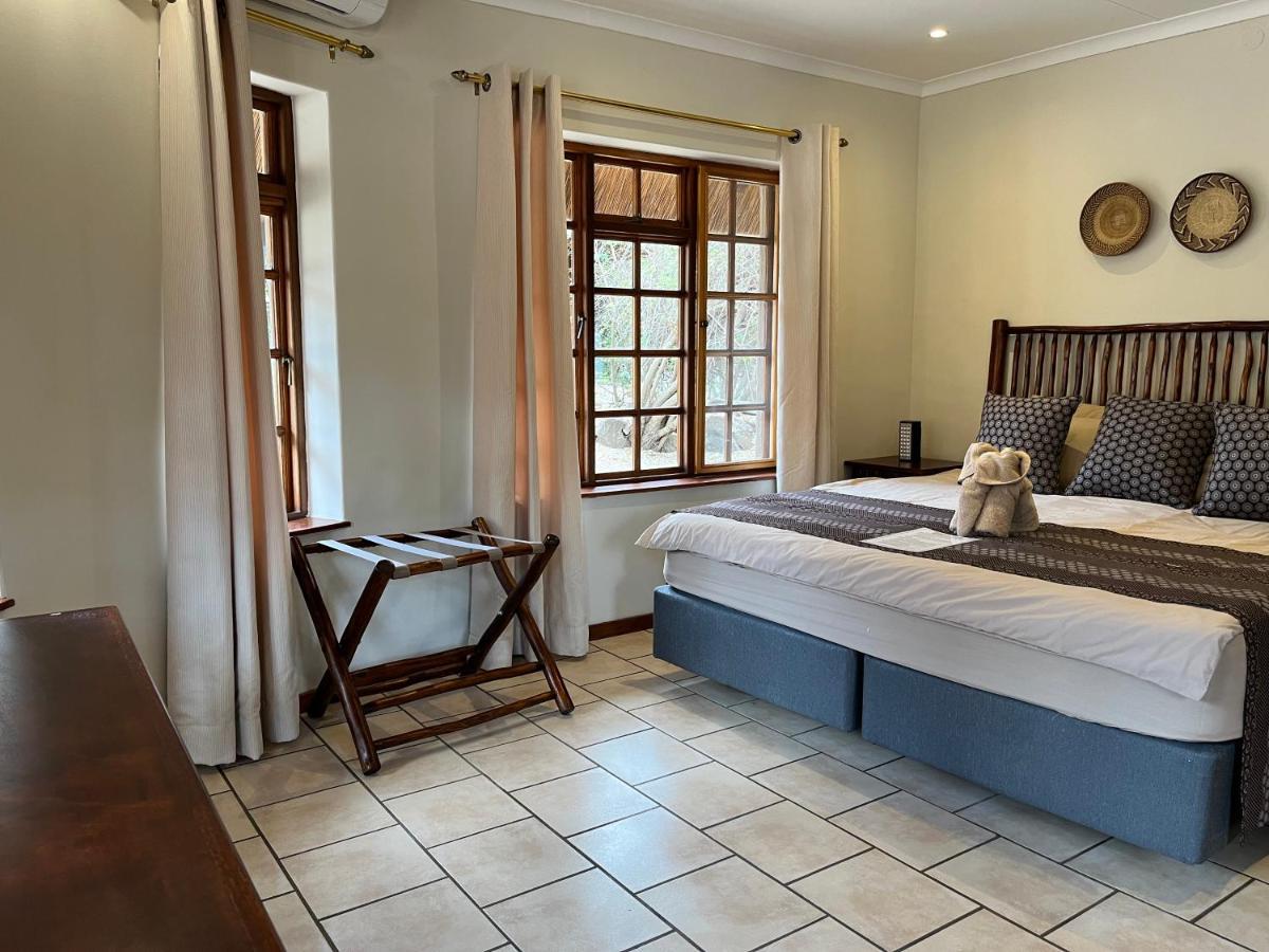 Milima Big 5 Safari Lodge Hoedspruit Exterior photo