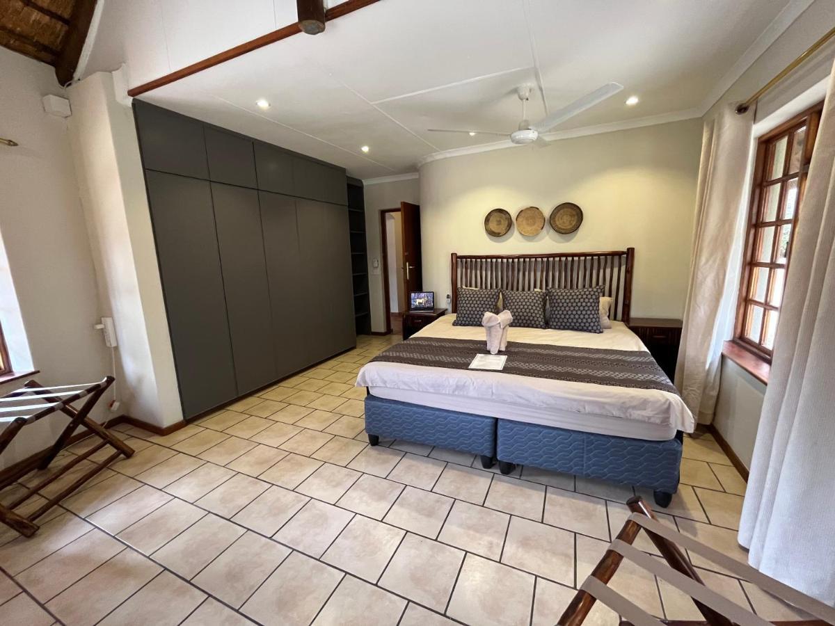Milima Big 5 Safari Lodge Hoedspruit Exterior photo