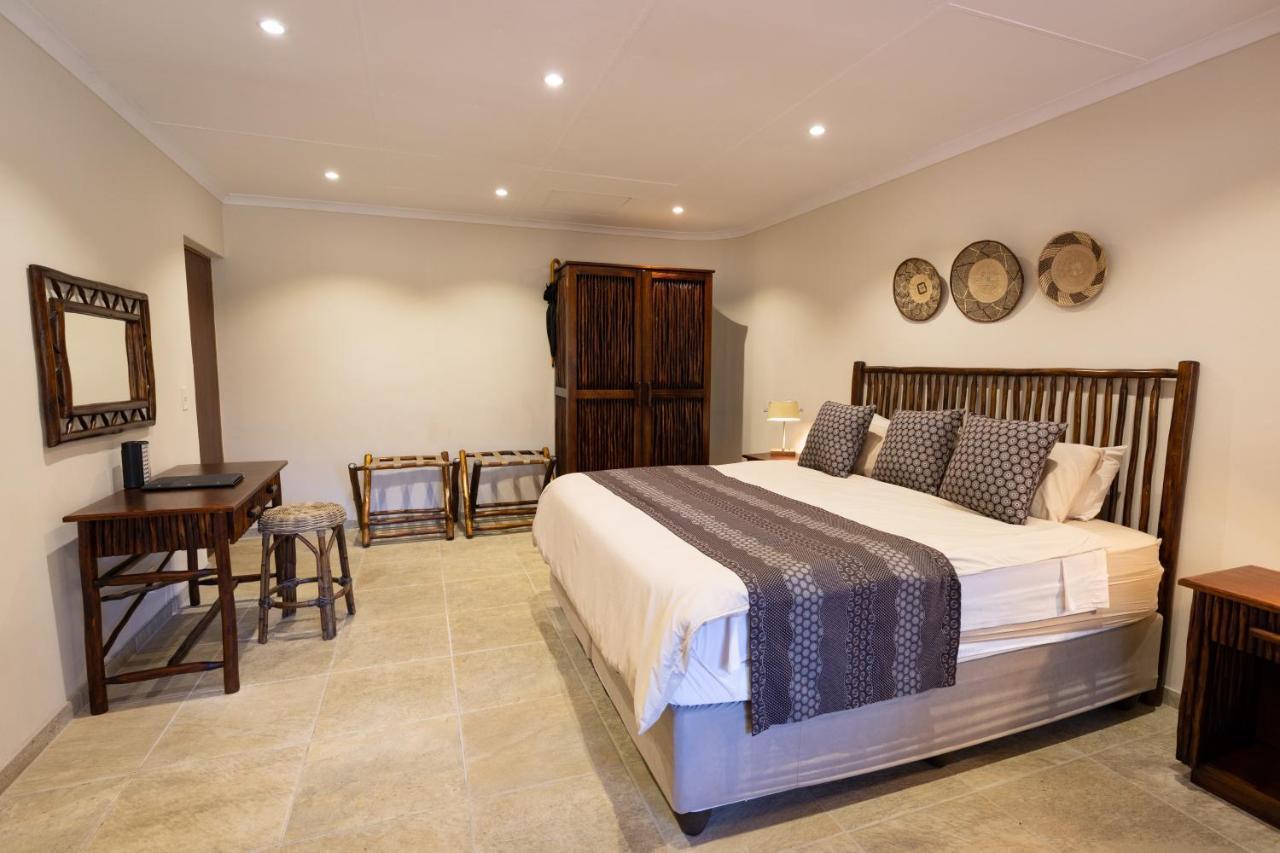 Milima Big 5 Safari Lodge Hoedspruit Exterior photo