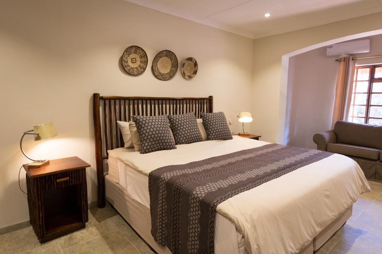Milima Big 5 Safari Lodge Hoedspruit Exterior photo