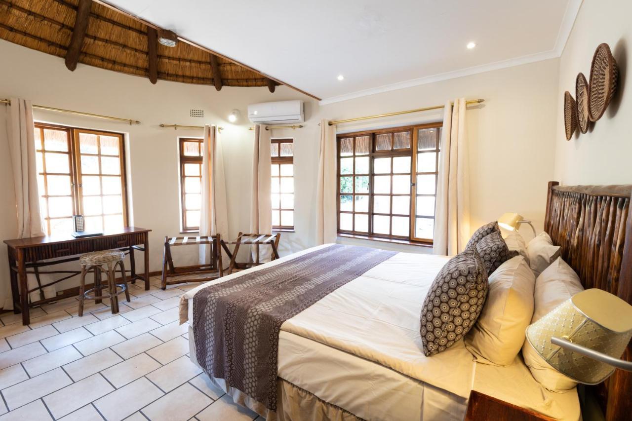 Milima Big 5 Safari Lodge Hoedspruit Exterior photo