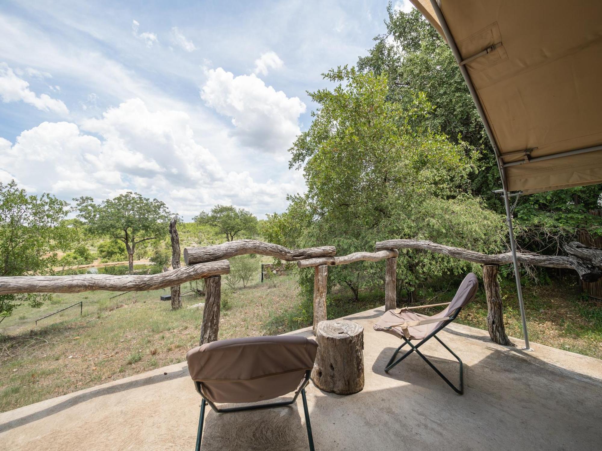 Milima Big 5 Safari Lodge Hoedspruit Exterior photo