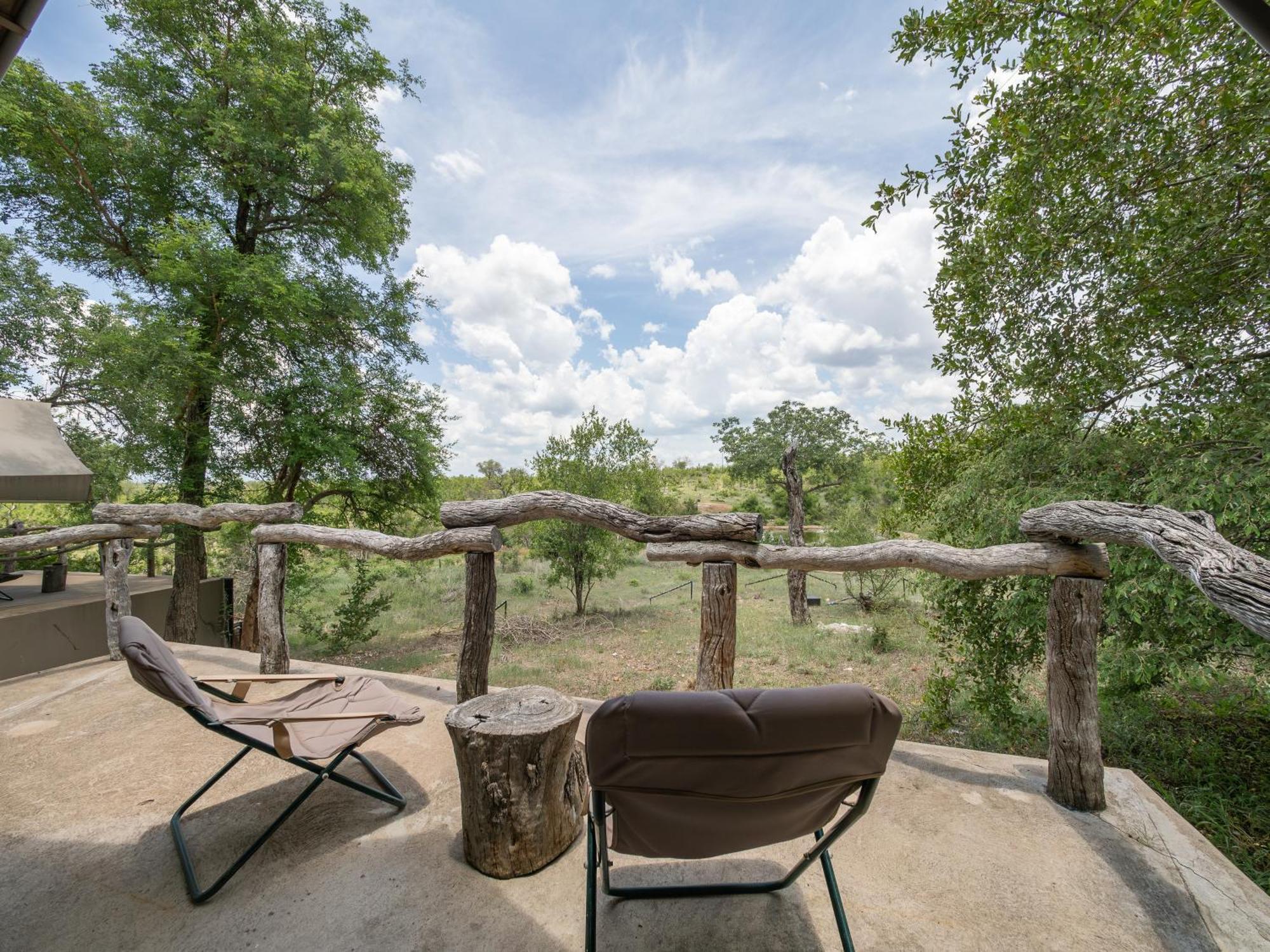Milima Big 5 Safari Lodge Hoedspruit Exterior photo